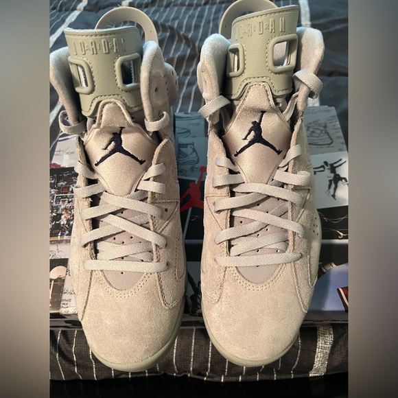 Jordan 6 Georgetown - Picture 2 of 4